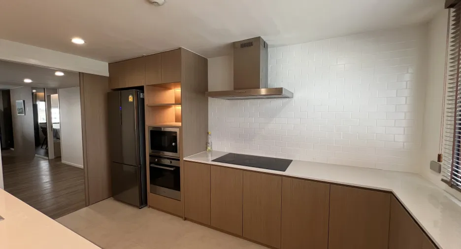 À vendre 4 chambres condo à Watthana, Bangkok