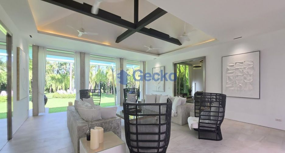 Haus zum Kauf mit 4 Zimmer in Bang Lamung, Chonburi