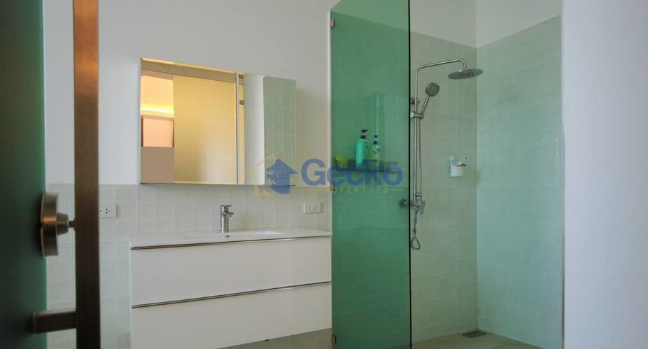 Haus zum Kauf mit 4 Zimmer in Bang Lamung, Chonburi