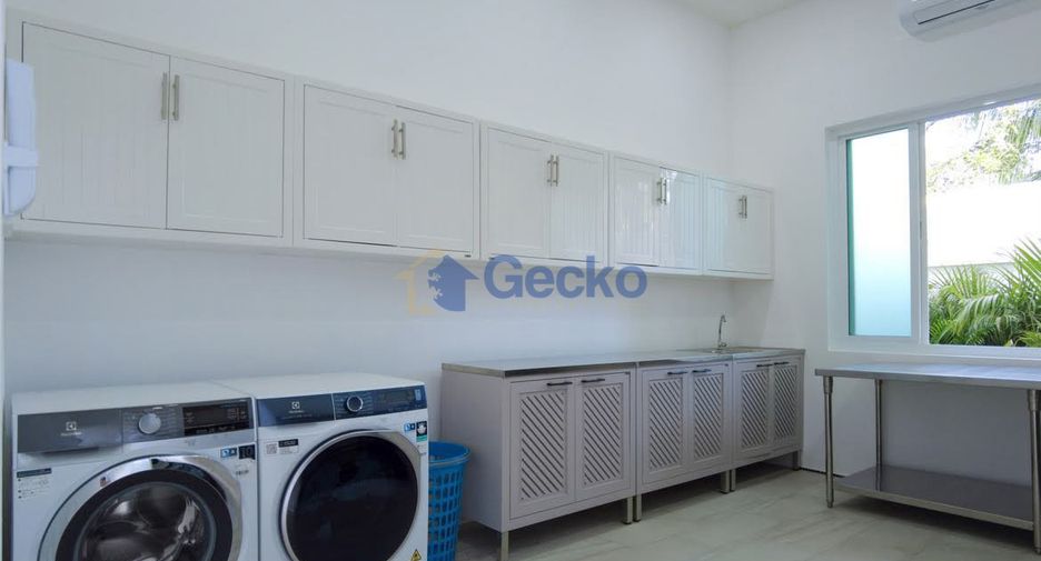 Haus zum Kauf mit 4 Zimmer in Bang Lamung, Chonburi