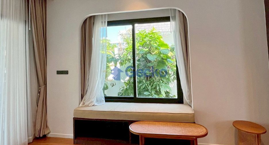 Casa en alquiler de 4 habitaciones en Bang Lamung, Chonburi