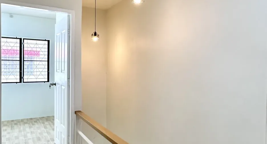 For sale 3 ベッドルーム townhouse in Mueang Phitsanulok, Phitsanulok