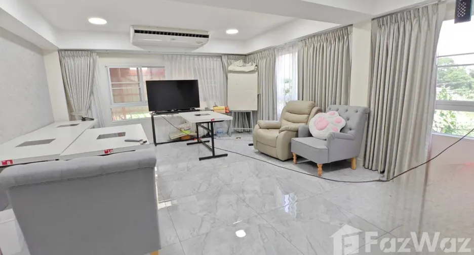 出租 公寓 独立屋 在 Mueang Pathum Thani, Pathum Thani