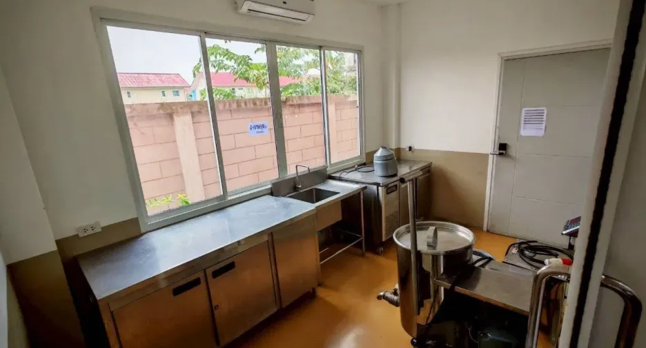 出租 公寓 独立屋 在 Mueang Pathum Thani, Pathum Thani
