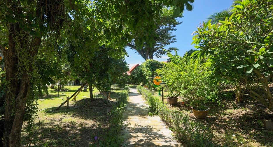 Hotel en venta de 27 habitaciones en Mueang Phuket, Phuket