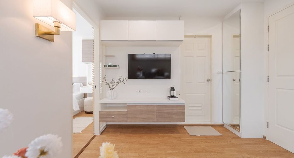 For sale 1 bed condo in Watthana, Bangkok