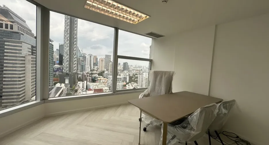 Oficina en alquiler en Sathon, Bangkok