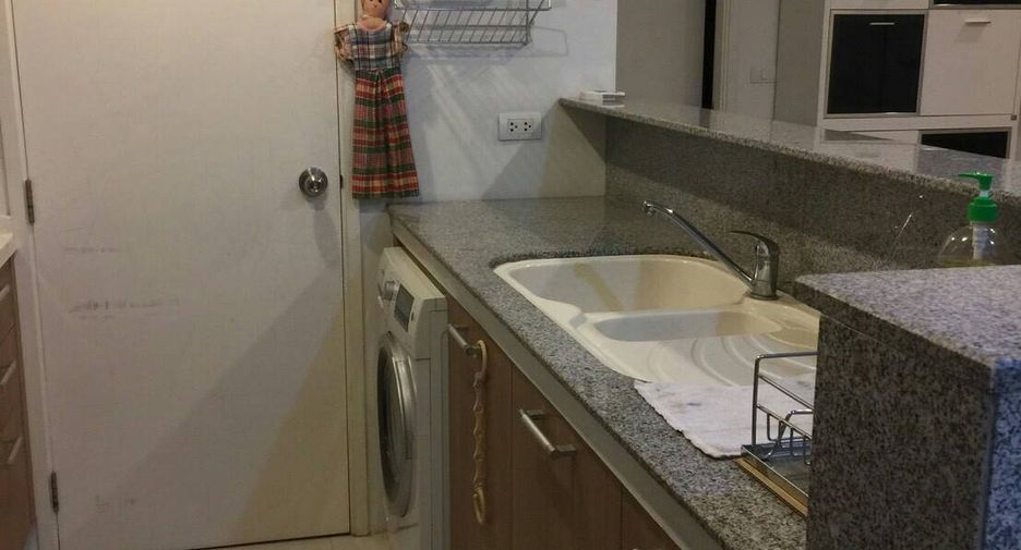 For sale 2 bedrooms condo in Pathum Wan, Bangkok