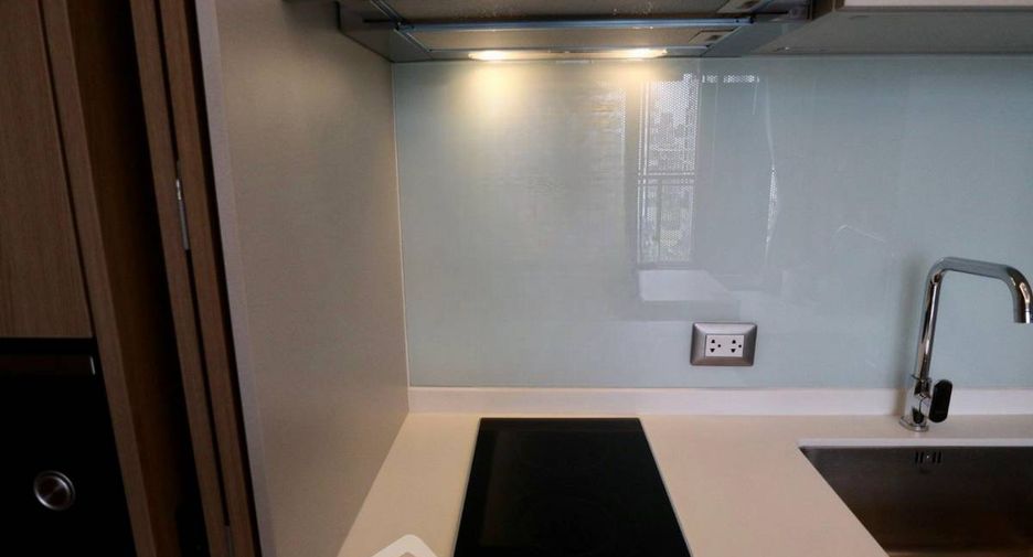 À louer et à vendre 1 chambre condo à Watthana, Bangkok