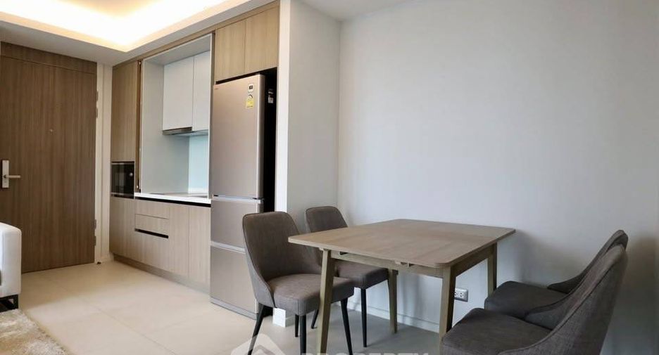 À louer et à vendre 1 chambre condo à Watthana, Bangkok