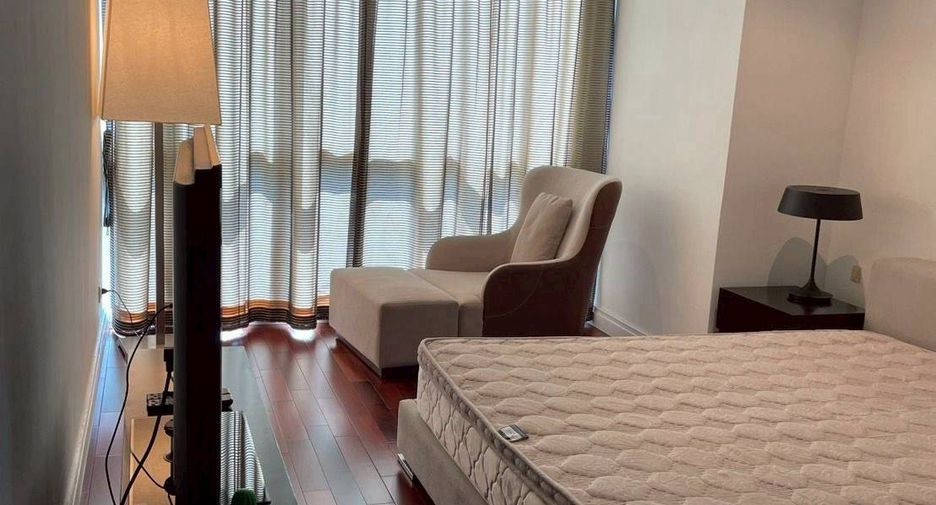 Wohnung zur Miete mit 2 Zimmer in Pathum Wan, Bangkok