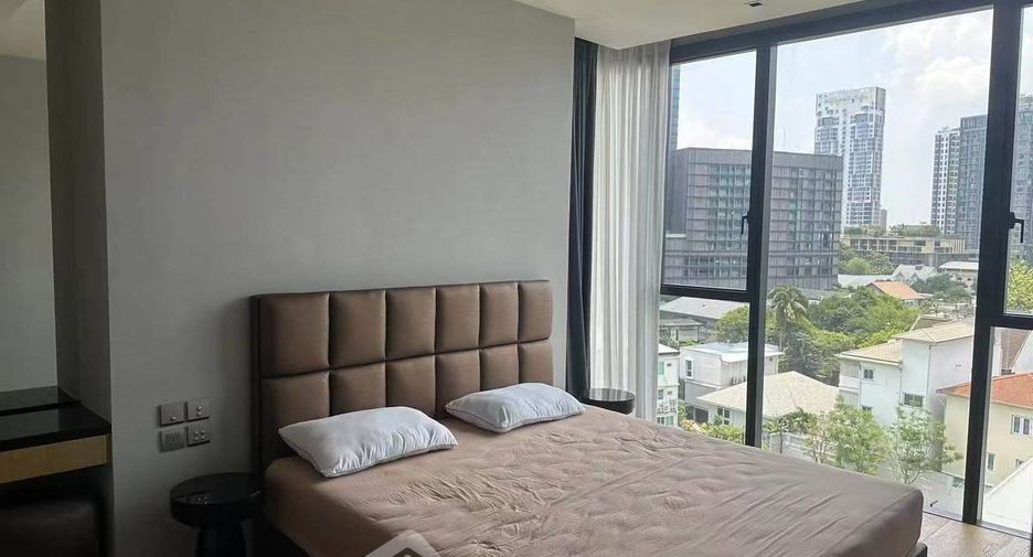 À louer 2 chambres condo à Khlong Toei, Bangkok