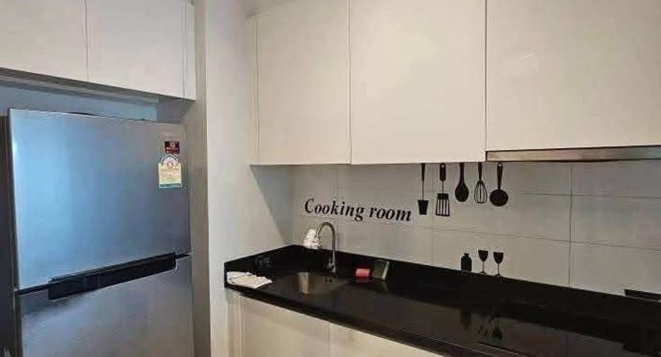 Condo en alquiler de 3 habitaciones en Khlong Toei, Bangkok