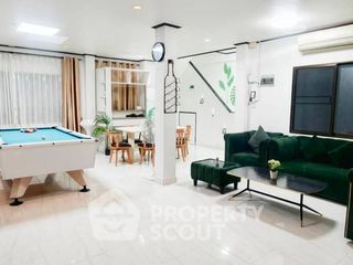 Villa en alquiler y en venta de 4 habitaciones en Bang Lamung, Chonburi