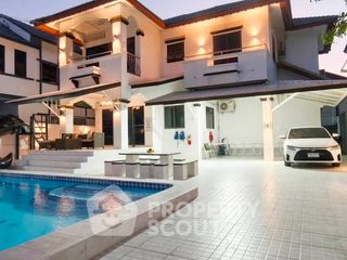 Villa en alquiler y en venta de 4 habitaciones en Bang Lamung, Chonburi