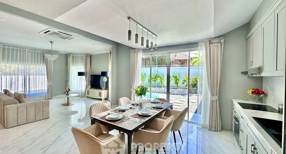 Villa en venta de 4 habitaciones en Bang Lamung, Chonburi