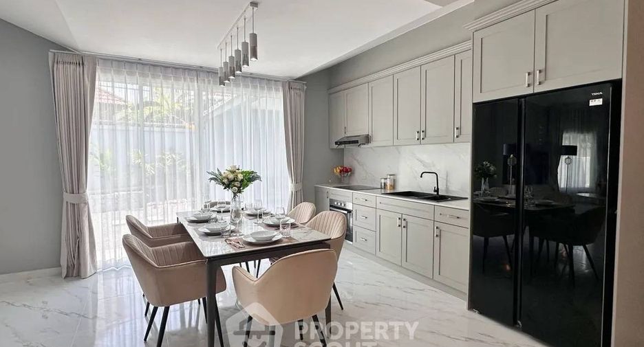Villa en venta de 4 habitaciones en Bang Lamung, Chonburi