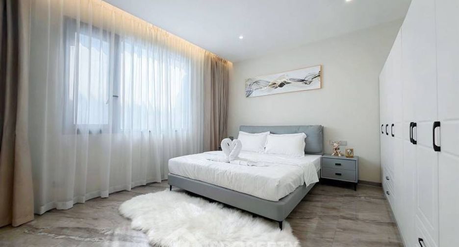 For sale 4 bedrooms villa in Bang Lamung, Chonburi