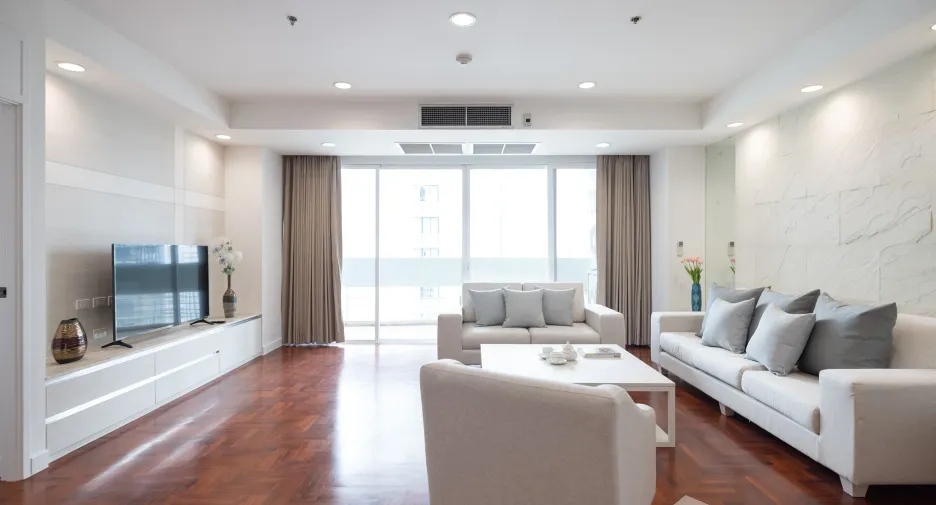 Wohnung zur Miete mit 3 Zimmer in Khlong Toei, Bangkok