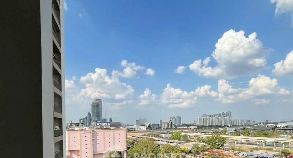 For sale 2 bedrooms condo in Huai Khwang, Bangkok