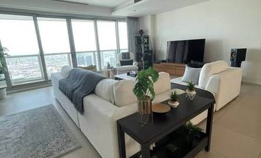 Wohnung zur Miete und zum Kauf mit 3 Zimmer in Sathon, Bangkok