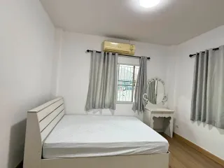 Casa en alquiler de 4 habitaciones en San Sai, Chiang Mai