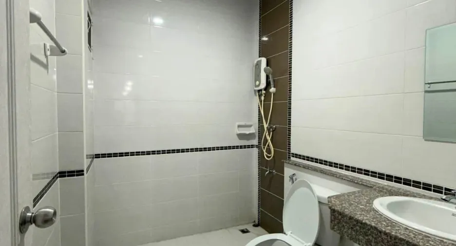 Casa en alquiler de 4 habitaciones en San Sai, Chiang Mai