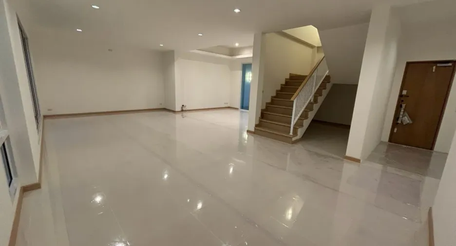 For sale 3 bedrooms house in Mueang Chiang Mai, Chiang Mai