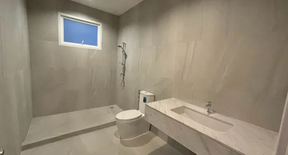 For sale 3 bedrooms house in Mueang Chiang Mai, Chiang Mai