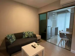 For Rent 1 Bedroom Condo In Huai Khwang, Bangkok
