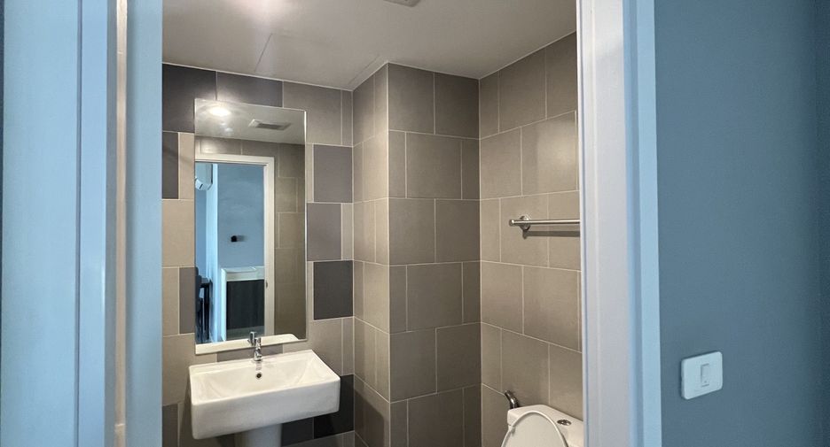 For sale 2 bedrooms condo in Phasi Charoen, Bangkok