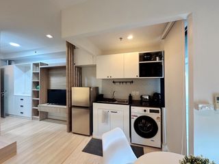 Wohnung zur Miete mit Studio in Sathon, Bangkok