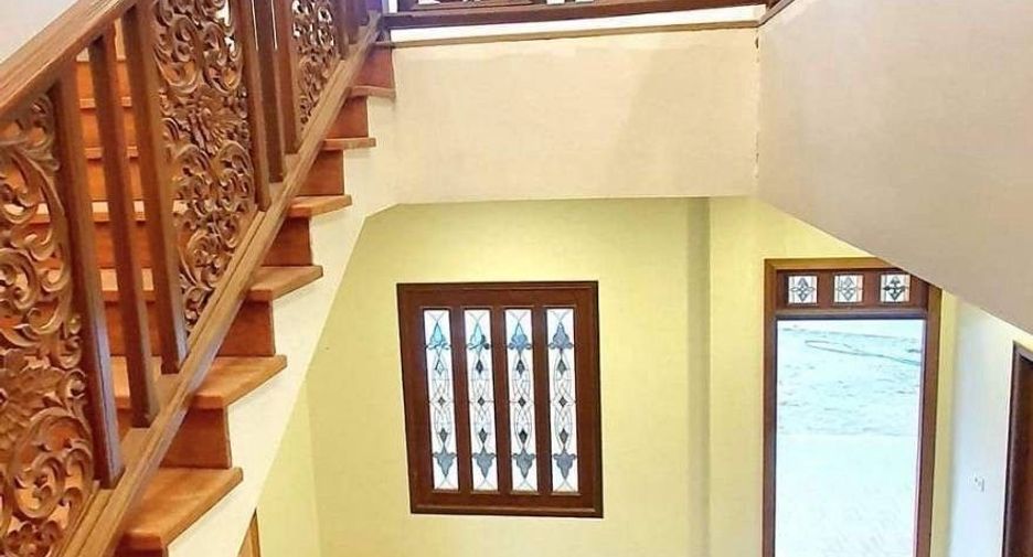 出售 6 卧室 独立屋 在 华欣, 班武里府