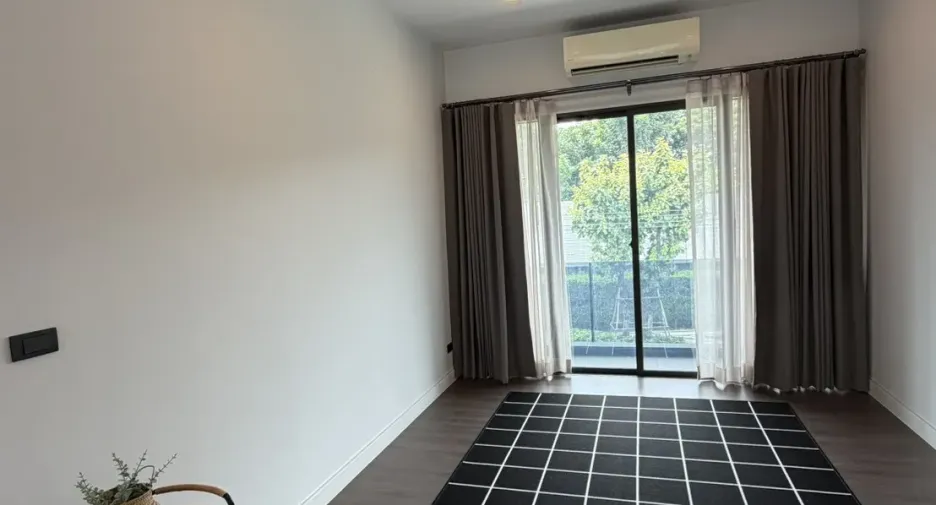 出售 5 卧室 独立屋 在 Bang Kapi, 曼谷