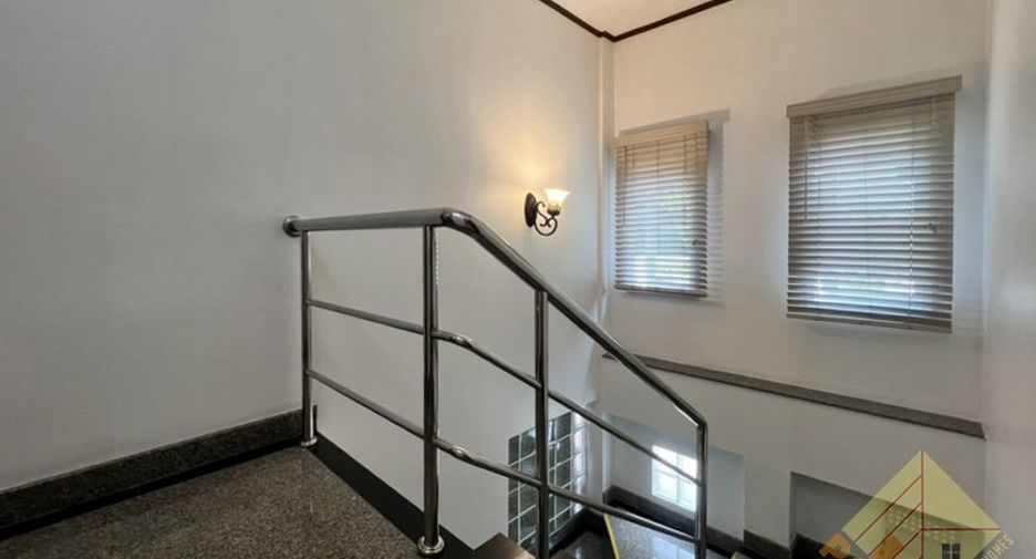 For sale 6 bedrooms house in Bang Lamung, Chonburi