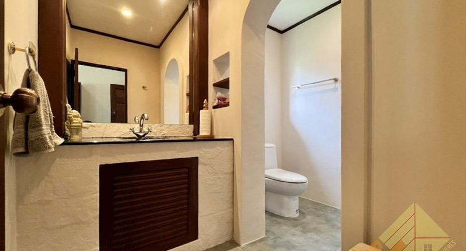 For sale 6 bedrooms house in Bang Lamung, Chonburi