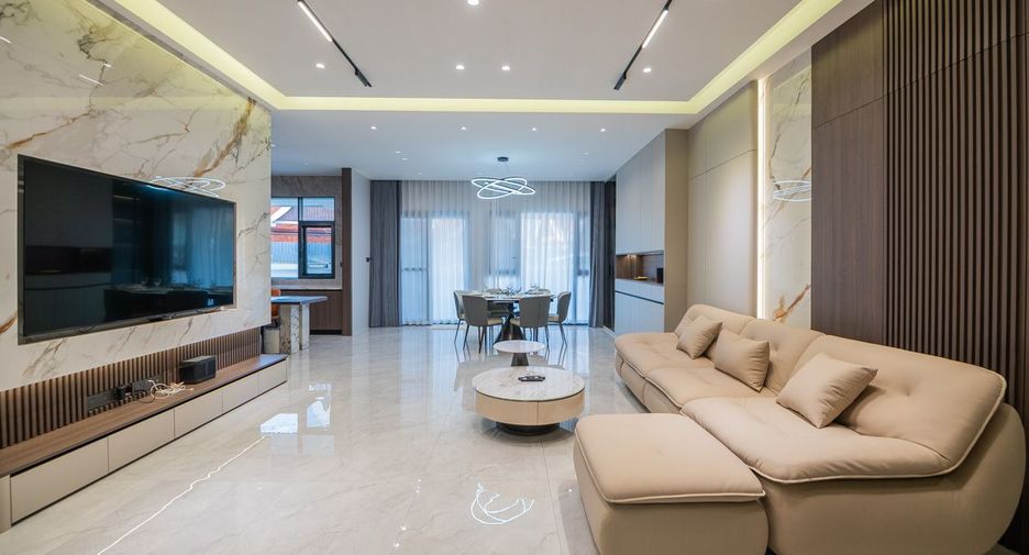 Haus zum Kauf mit 6 Zimmer in Bang Lamung, Chonburi