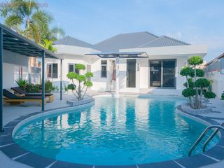 For sale 6 bedrooms house in Bang Lamung, Chonburi