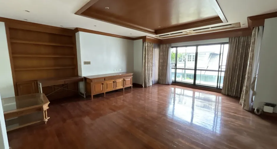 出售 4 卧室 独立屋 在 Yan Nawa, 曼谷