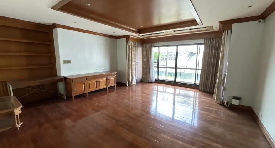 出售 4 卧室 独立屋 在 Yan Nawa, 曼谷