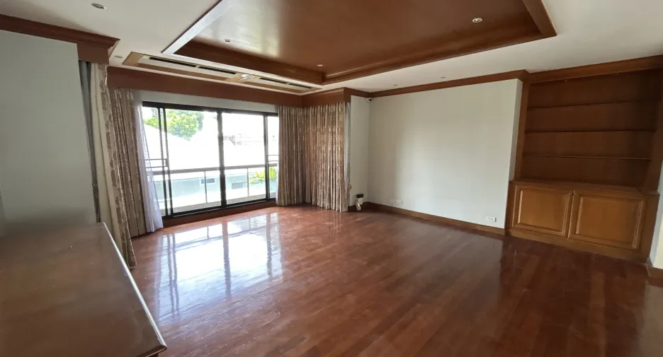 出售 4 卧室 独立屋 在 Yan Nawa, 曼谷
