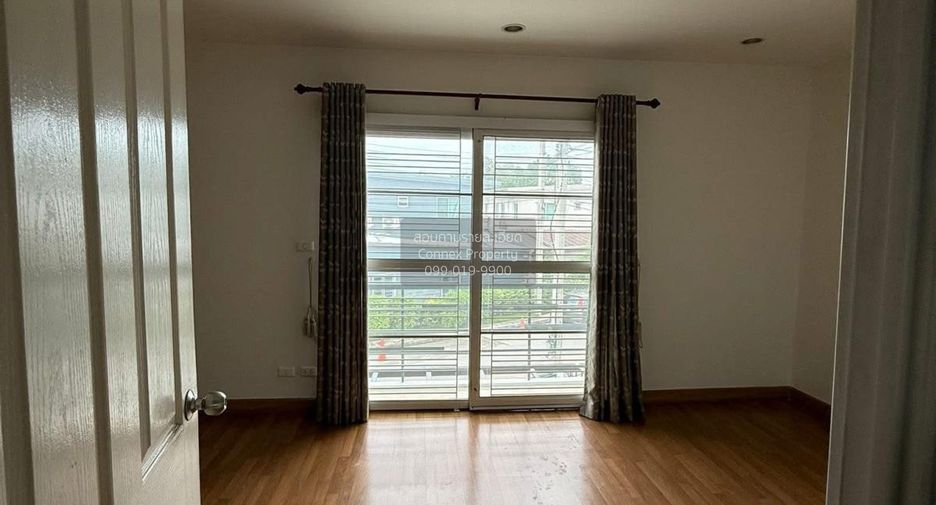 For sale 3 bedrooms townhouse in Bang Kruai, Nonthaburi