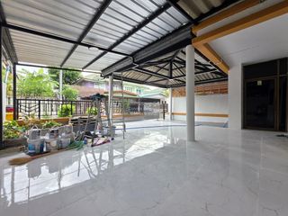For sale 5 bedrooms house in Nakhon Chai Si, Nakhon Pathom