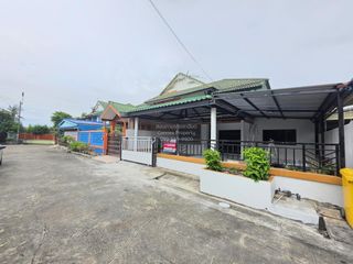 For sale 5 bedrooms house in Nakhon Chai Si, Nakhon Pathom