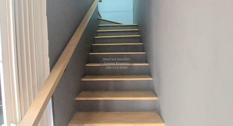 Reihenhaus zum Kauf mit 3 Zimmer in Thung Khru, Bangkok
