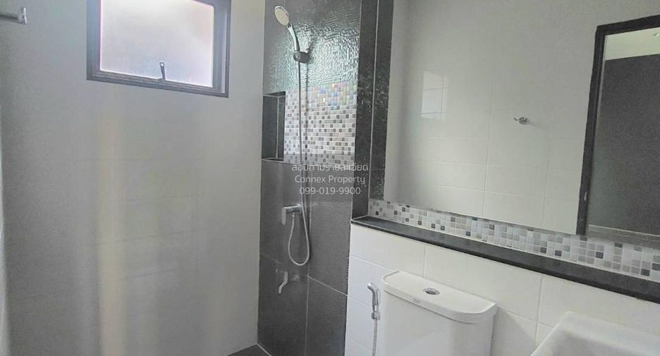 Reihenhaus zum Kauf mit 3 Zimmer in Thung Khru, Bangkok