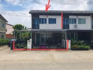 À vendre 3 chambres maison de ville à Mueang Pathum Thani, Pathum Thani