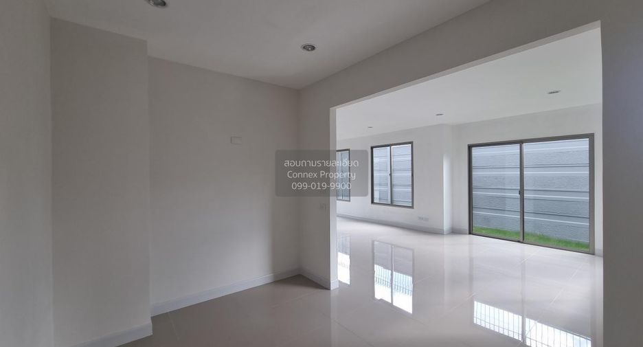 For sale 4 bedrooms house in Saphan Sung, Bangkok