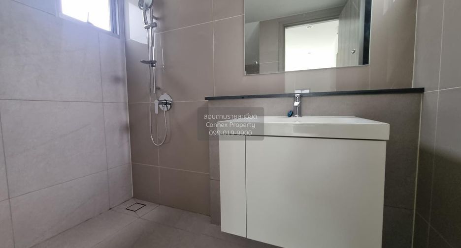 For sale 4 bedrooms house in Saphan Sung, Bangkok