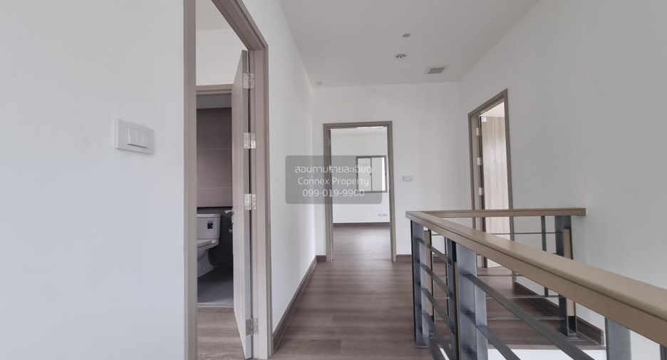 For sale 4 bedrooms house in Saphan Sung, Bangkok